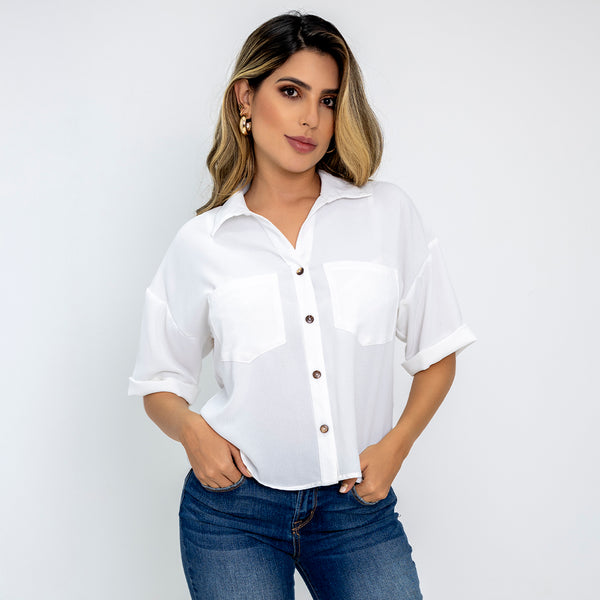 BLUSA CAMISERA.