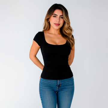 BLUSA ESCOTE CUADRADO