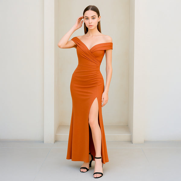 VESTIDO AJUSTADO.